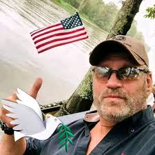 I want to have a name. First letter must be M, because all my cats have.