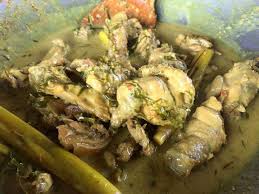Ayam = chicken masak = cooked lemak = creamy (almost always derived from the creaminess of coconut milk) cili padi = birds eye chilli. Resepi Ayam Masak Lemak Cili Padi