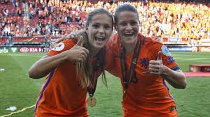 De olympische spelen worden verplaatst naar volgend jaar. Hoppah Oranje Leeuwinnen Regelen Hoger Salaris Sportnieuws