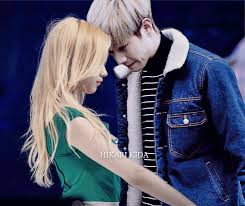 Berikutnya, polo air dengan satu emas dan bisbol satu emas. Mark Dating Sana