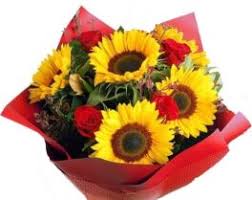 Internetflorist gamma di fiori e mazzi di fiori per compleanno speciale occasioni, decorativi floreali, orsetti di peluche e palloncini per inviare un. Pq E Ndtohjoom