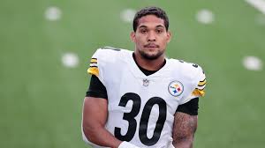 Pittsburgh steeler's running back, james conner comes in at number 62 on the list of top 100 players of 2019 as voted on by his. Vcn1uyaifal9sm
