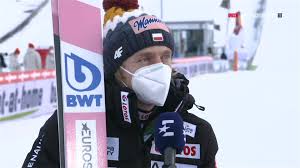 Se numeste turneul celor patru trambuline deoarece saritorii vor evolua pe patru trambuline diferite. Kubacki Show In Turneul Celor Patru Trambuline Nou Record Al Trambulinei La Garmisch Partenkirchen Eurosport