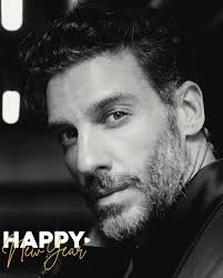 Feliz 2025🎉 Que el año nuevo venga cargado de cosas lindas, mucho amor y  momentos inolvidables❤️ #happynewyear #erickelías #erickeliasfans  #felizaño2025 #felizañonuevo