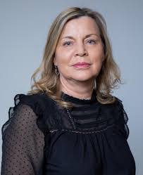 Louise Mckenzie's Instagram, Twitter & Facebook