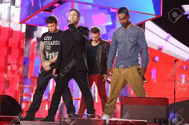 Prewett) und bruder von bill, charlie, percy, ron, ginny und zwillingsbruder von fred weasley. Vitebsk Weissrussland 14 Juli 2014 Die Britische Band Blue Mitglieder Antony Costa Duncan James Lee Ryan Und Simon Webbe Fuhren An Slavyansky Bazar Festival In Witebsk Am 14 Juli 2014 Weissrussland