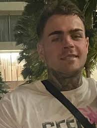 Mitchell Crump's Instagram, Twitter & Facebook