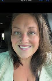 Hair spritz for volume and definition