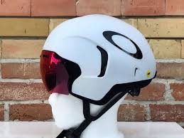 oakley aro 7 tt triathlon aero road bike helmet coolbikeaccessories roadbikeaccessories bestroadbikes roadbikegear bestwo bike helmet road bike gear road bike