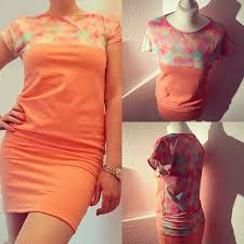 Perfekte Farblich Angepasste Stoffe Und Ein Style Zum Sommer Wetter Von Frinko Doggies Oder Scheint Bei Euch Nicht Die Two Piece Skirt Set Skirt Set Fashion