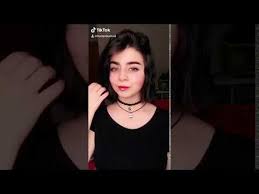 حنين كمال ميوزكلي قصيت شعري Youtube Hand Photography Youtube Photography