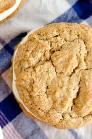 If desired, draw a waffle pattern across the top of the bars using a toothpick. Homemade Little Debbie Oatmeal Cream Pies