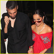 Sebastian francisco lletget (born september 3, 1992) is an american soccer player who plays as an attacking midfielder for la galaxy in major league soccer. Becky G Reveals Why She Titled Her Debut Album Mala Santa Becky G Sebastian Lletget Just Jared Jr