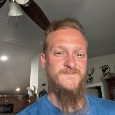 Using a Five-Gallon Bucket as a Foundation for a Deck