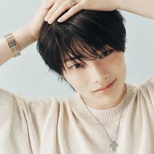 Hiaaa! Anyone decide to start learning Korean in here after finding SKZ or  any other kpop band really?? I've always found the language intriguing, so  once i found SKZ I decided it