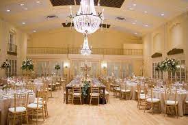 Emily And Adam S Wedding In Minnetonka Beach Minnesota Lafayette Club Minnesota Wedding Classic Wedding Venue