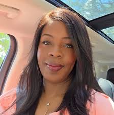 Man kicked out of coffee club for wearing tea shirt