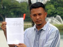 Spekulasi kehamilan elly mazlein terjawab apabila artis serba boleh itu mengesahkan dirinya berbadan dua. Elly Mazlein Cemburu Saya Disepak Terajang Bekas Suami Hiburan Mstar