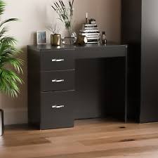 Free delivery on orders over ₤500 to mainland uk only* we deliver to ireland and europe. Black High Gloss Dressing Tables For Sale Ebay