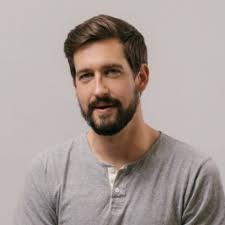 Sr. Producer (Apex Legends) at Electronic Arts