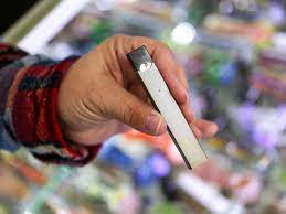 Apr 07, 2021 · i have vaped nicotine free e juice for over a month now. Teenagers Say Juul Is A Discreet Way To Vape In Class Shots Health News Npr