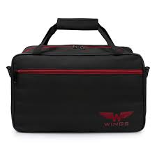Bagajul de mană la companiile low cost dimensiuni greutate. Geanta De Voiaj Wings Acceptata Ca Bagaj De Mana De Ryanair Wizzair Negru Rosu 40x20x30 Cm 24 L Emag Ro