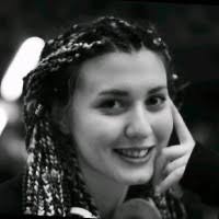 900+ perfiles de «Aynur»