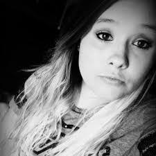 Jasmine Voss's Instagram, Twitter & Facebook