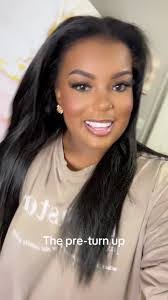 Lashaun Mitchell's Instagram, Twitter & Facebook