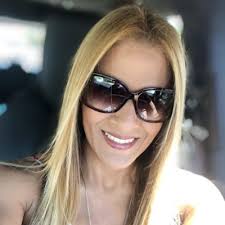 Loida Ramirez's Instagram, Twitter & Facebook