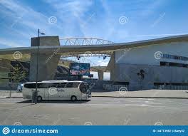 Of the 39 buses that leave porto for lisbon every day 39 travel direct so it's quite easy to avoid journeys where you'll have. Estadio Tun Dragao Dragon Stadium In Porto Portugal Redaktionelles Stockfotografie Bild Von International Tourismus 144713952