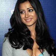 Dena Schmitt's Instagram, Twitter & Facebook