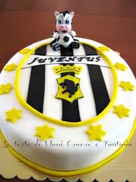 Torta Juventus Ricetta Sponge Cake Pasta Di Zucchero Maniamore Tutorial Sulla Decorazione Di Torte Torte Torte Incredibili