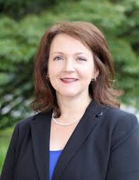 Heather Brunton's Instagram, Twitter & Facebook