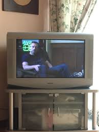 Oggi Va Cosi Tv Divano Pop Corn E Serie Tv Nuove E Vecchie In Compagnia Dei Miei Amici Piu Cari La 5 Serie Tv Cose Pop