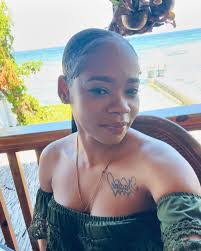 Renee Donaldson's Instagram, Twitter & Facebook