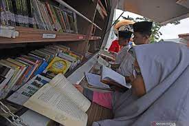 Setelah beliau mulai menyebarkan ajaran agama islam, maka beliau masuk ke dalam golongan. Dinamika Membaca Di Masa Pandemi Covid 19 Antara News