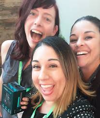 Yvette Salas (@yvettecamino)