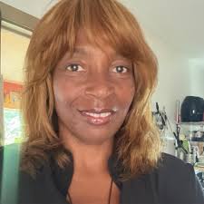 Should I leave a negative review for a guest who smoked?