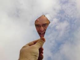 13 Creative Ways To Take A Selfie Selfie Ideas Creative Creative Pictures Self Portraits Ideas