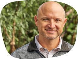 Darin Hess's Instagram, Twitter & Facebook