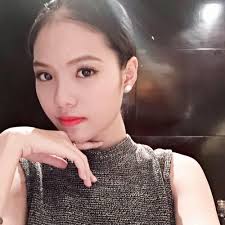 Choáng với nhan sắc vợ trẻ kém 20 tuổi của Chí Anh sau khi sinh con