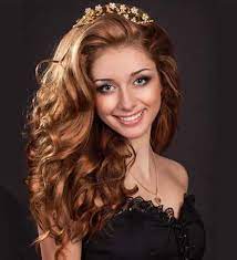 If you have a round face, and you are wondering what is a suitable hairstyle for you, then take a closer look at choosing a haircut and hairstyles for round faces is arduous. 10 Best And Mesmerizing Curly Hairstyles For Round Face Styles At Life