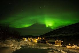 A few years ago we visited finnish lapland for the first time and from the time we set foot in the icy woodlands at the arctic circle, we were smitten. Stressfreier Winterurlaub In Nord Lappland Finnland Reiseshop