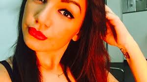 L'ex protagonista di temptation island, pochi finiti fa, ha scritto sul suo profilo instagram che a breve lei e il suo compagno andrea filomena dovranno fare spazio al piccolo in arrivo. Jessica Battistello Chi E E Curiosita Della Concorrente Di Temptation Island