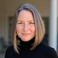 Leslie Delacruz's Instagram, Twitter & Facebook