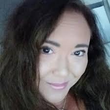 Lisa Lofquist's Instagram, Twitter & Facebook