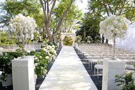 White And Silver Wedding Theme Weddings Romantique Outdoor Wedding Ceremony Vintage Wedding Reception Vintage Wedding Reception Tables