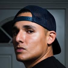 Adrian Grigg's Instagram, Twitter & Facebook