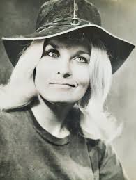 Mariellin Albo-Eberwein